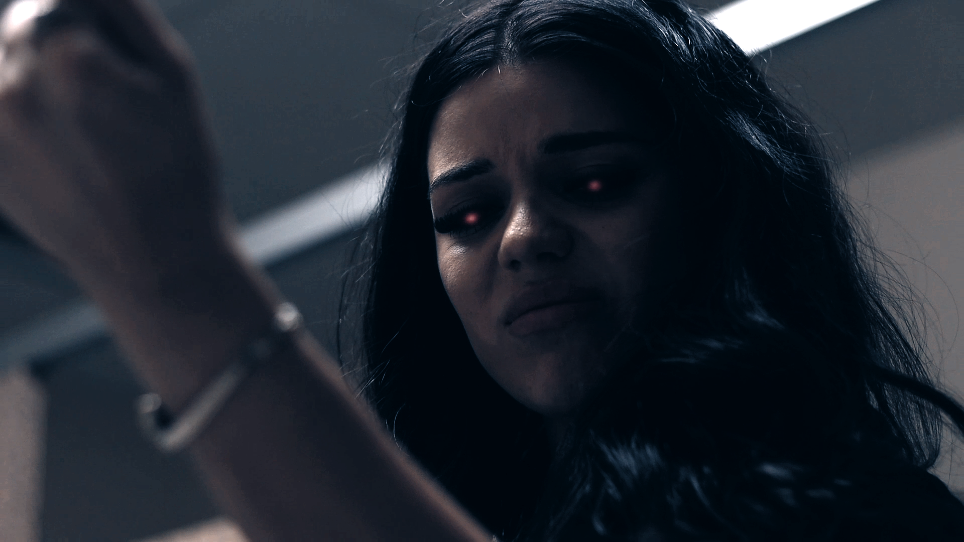 Brianna D'Ambra as Lauren Validus